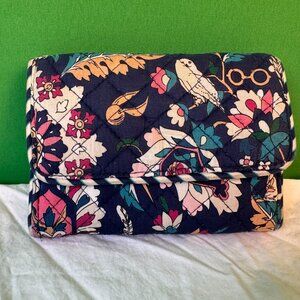 Vera Bradley 'Home to Hogwarts' Wallet